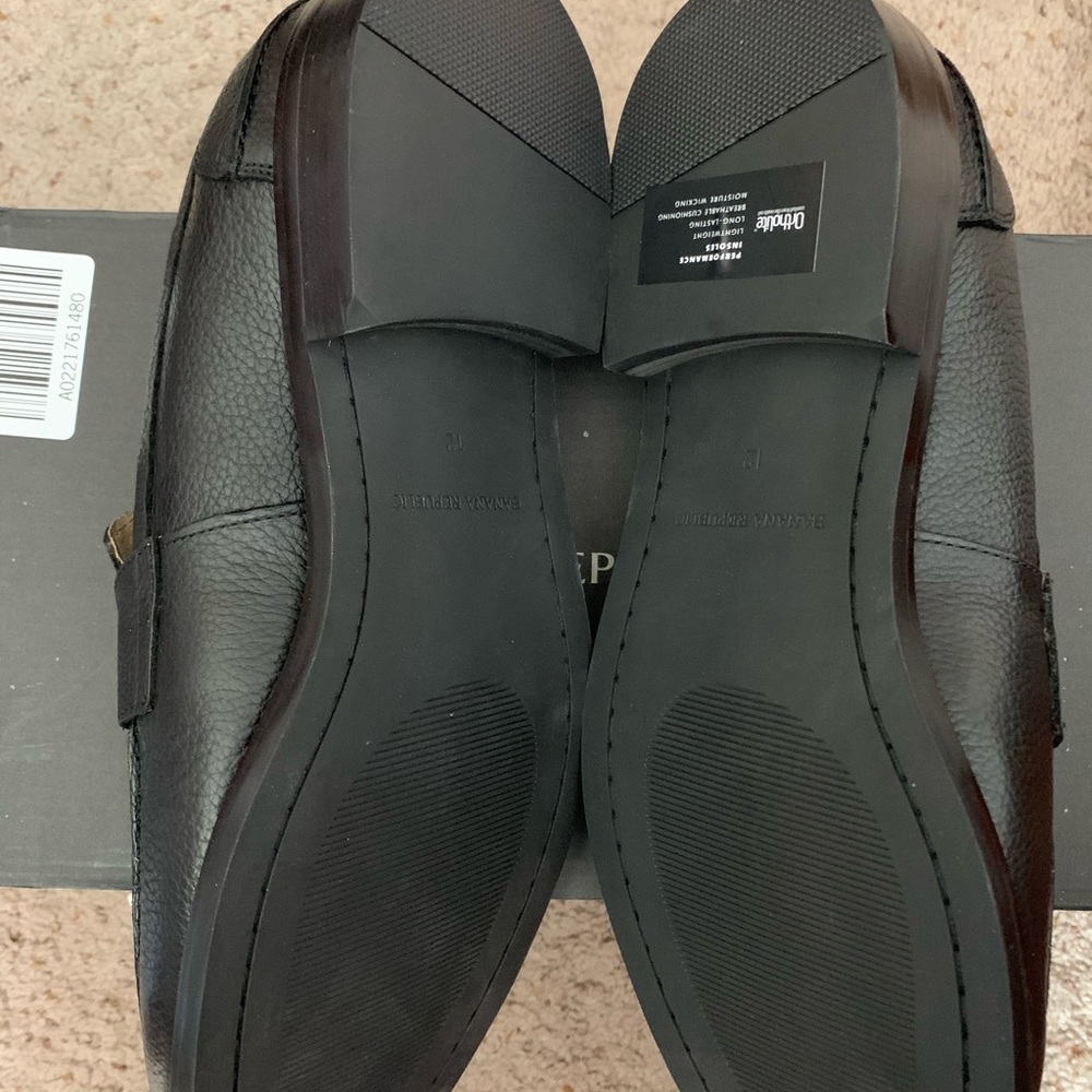 Shoes - Picture 4 of 5